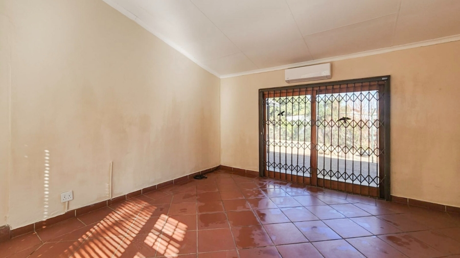 4 Bedroom Property for Sale in Schoemansville North West